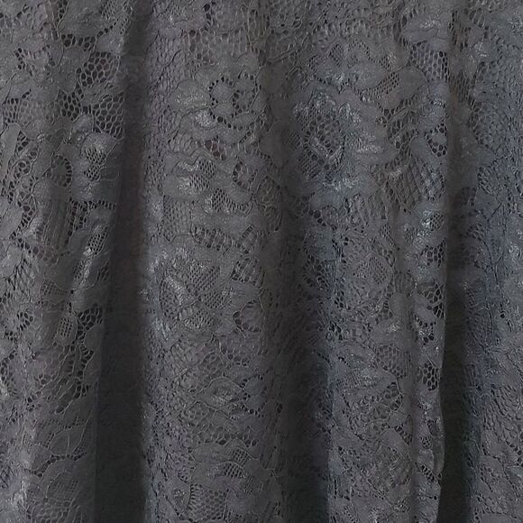 ANGELA Lace Skirt Siz Large - Picture 2 of 6
